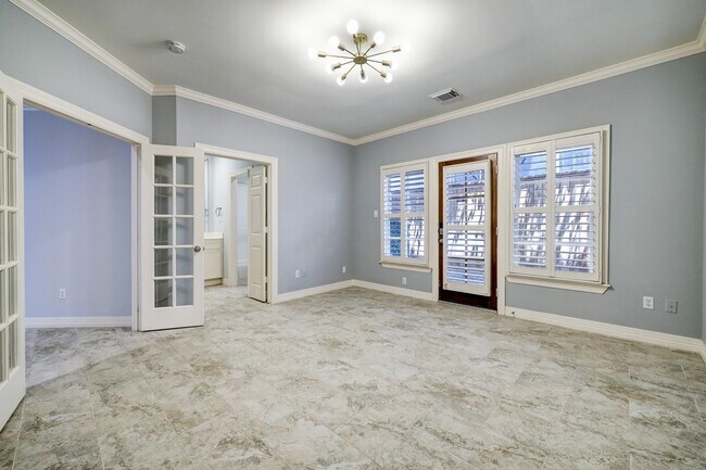 Building Photo - 3254 Edloe St