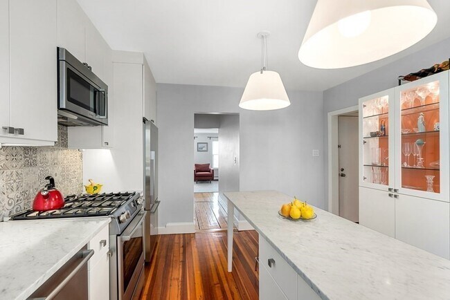 Foto del edificio - 344 Medford St