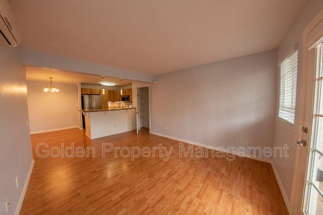 Building Photo - 5404 Balboa Arms Dr