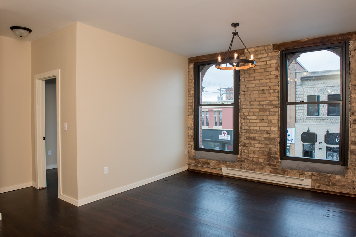 Foto principal - 19 8th St S
