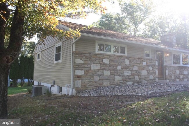 Building Photo - 700 Bridgetown Pike