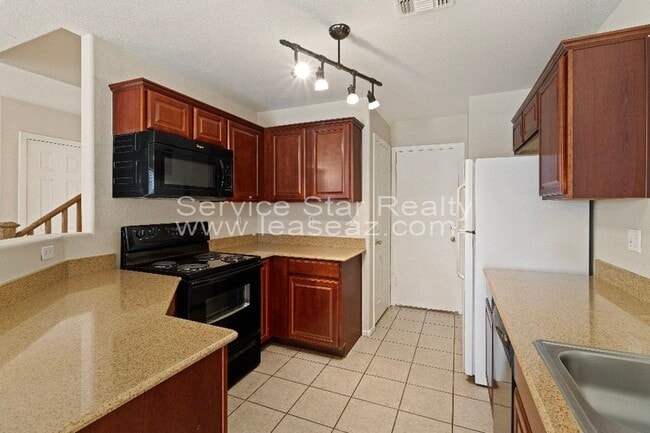 Building Photo - 9558 N 81st Dr