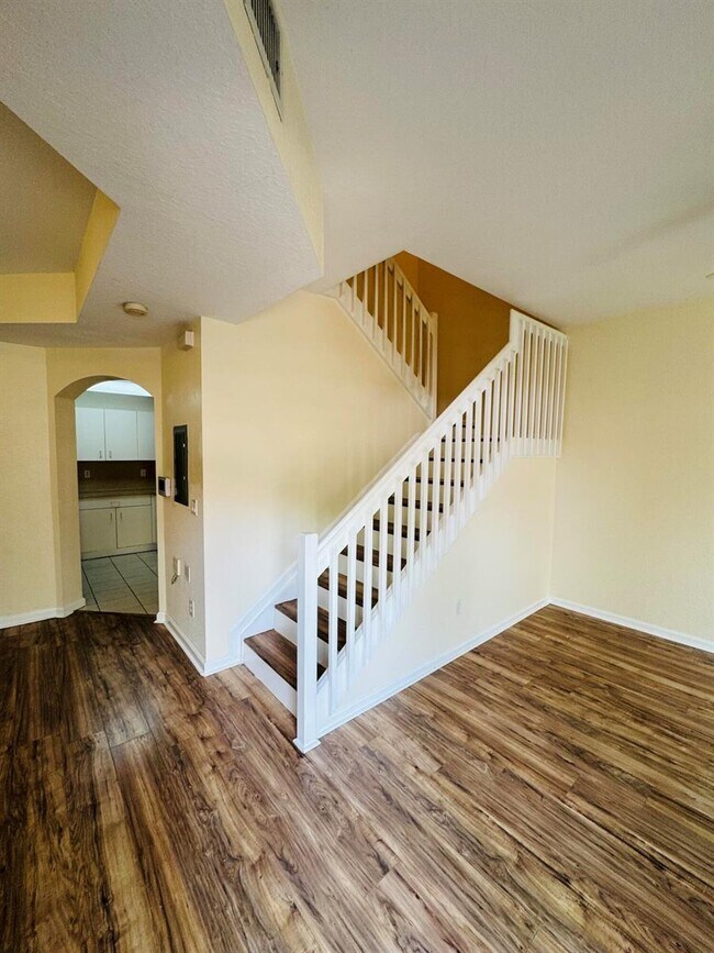 Building Photo - 6515 Diamond Springs Ter
