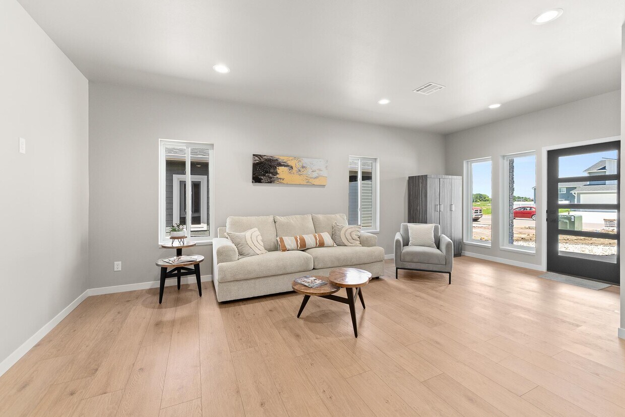 Foto principal - 531 Oxford Ave