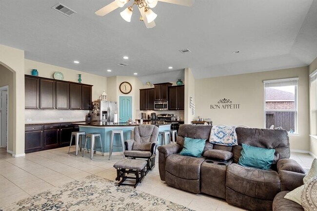 Foto del edificio - 3058 Winterberry Ln