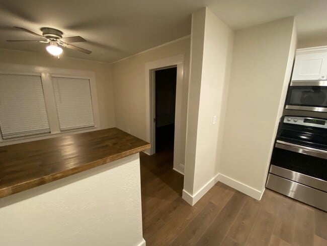 Foto del edificio - 414 N Pecan St