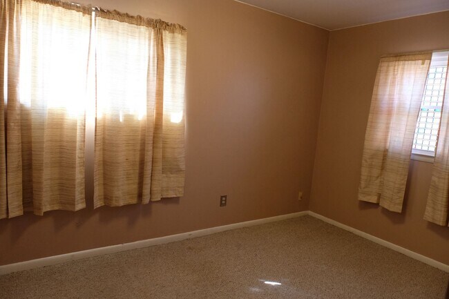 Building Photo - 28141 Brentwood St