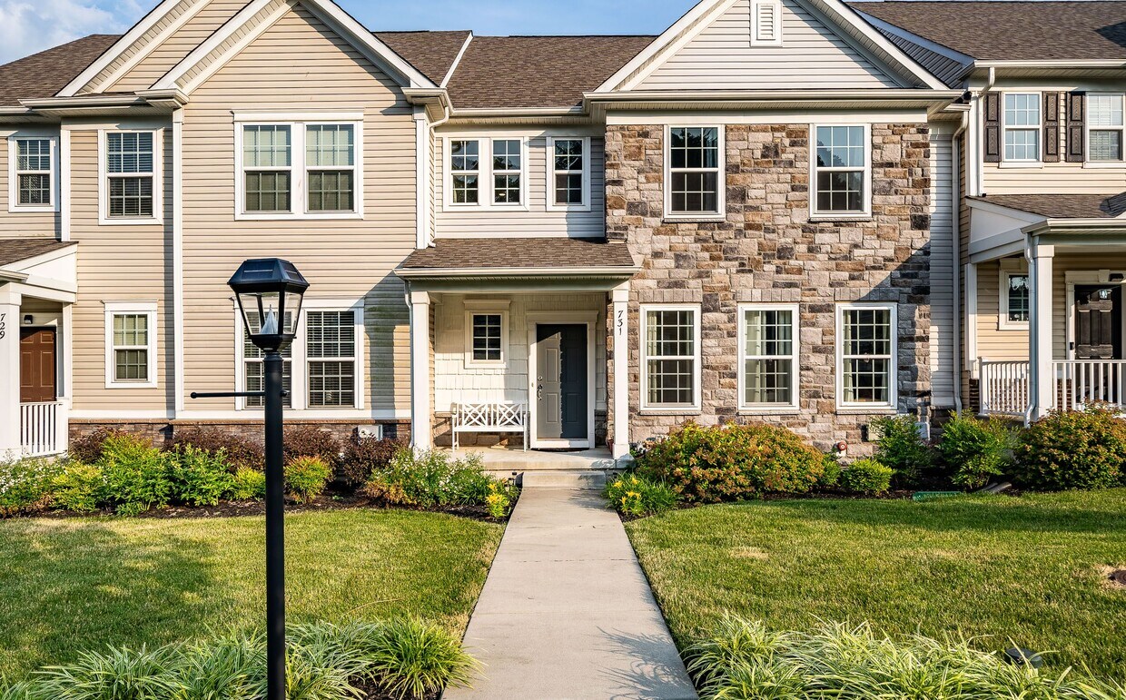 Foto principal - 731 Sun Valley Ct