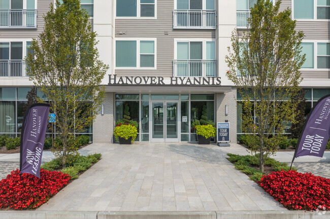 Entrada - Hanover Hyannis