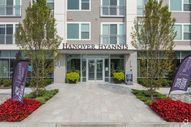 Entrance - Hanover Hyannis