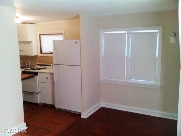 2 br, 1 bath - 3030 83rd St basement - 2 br, 1 bath  - 3030 83rd St basement