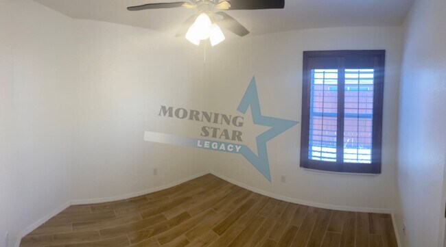 Foto del edificio - 3 bedroom home in Legends West!