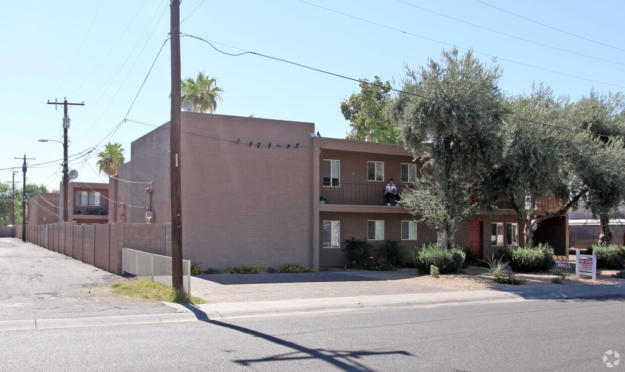 Foto del edificio - Sterling Apartments