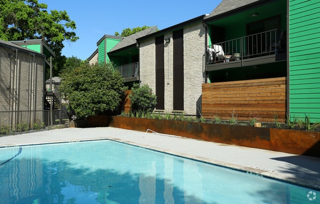 Building Photo - Verde Apartments