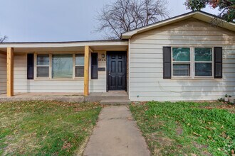 Building Photo - 3806 31st St