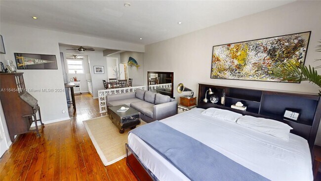 Foto del edificio - 730 12th St