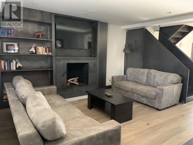 Photo du bâtiment - 108 Wineva Ave