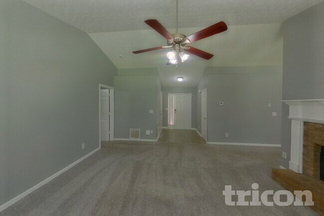 Foto del edificio - 65 Cranbrook Ct