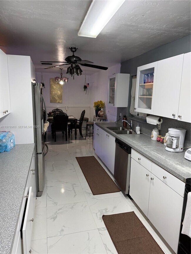 Foto del edificio - 710 N 66 Terrace