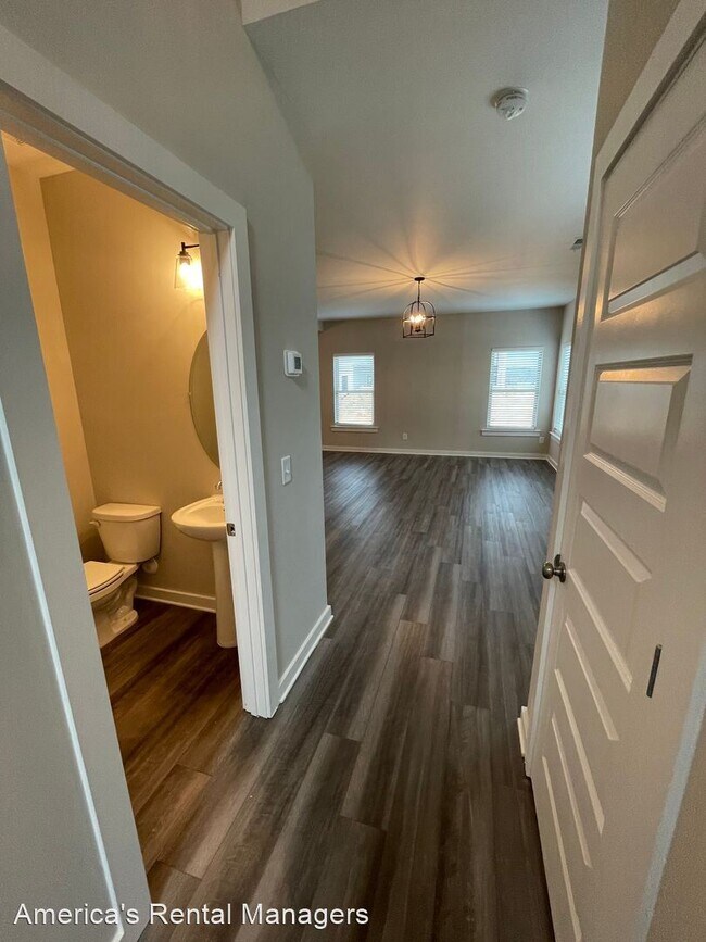 Foto del edificio - 4 br, 2.5 bath House - 2117 Ellsworth Loop...