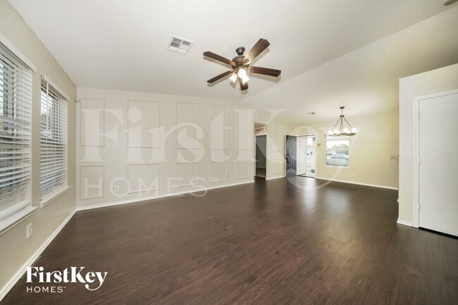 Building Photo - 1009 SW 153rd St