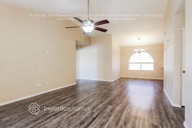 Foto del edificio - 12537 W Cambridge Ave
