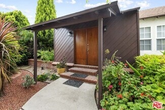 Building Photo - 4753 Saloma Ave