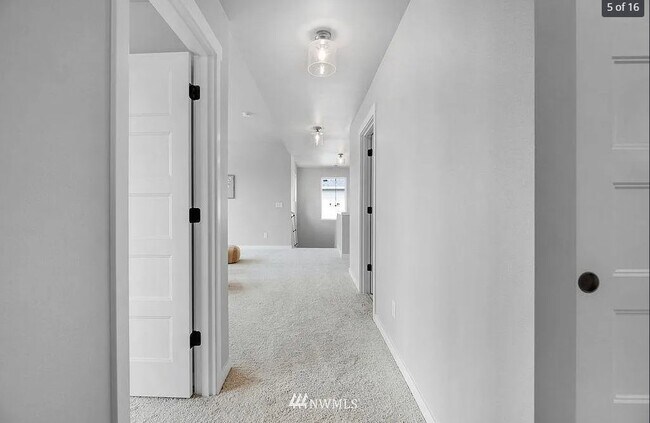Foto del edificio - 6146 41st St NE