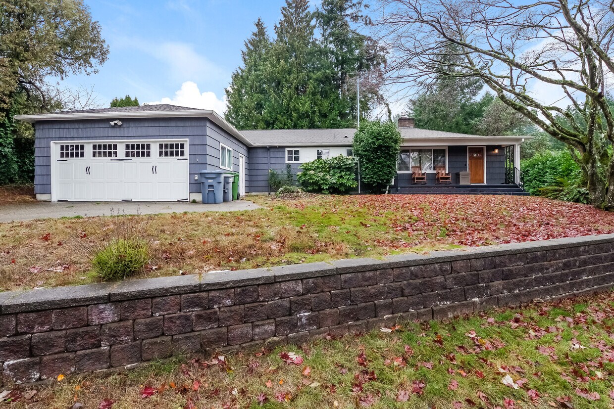 3533 Grandview Dr W, University Place, WA 98466 House Rental in