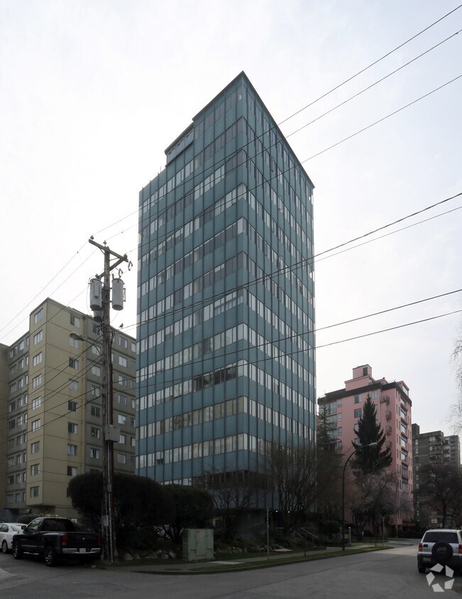 Photo du bâtiment - Westview Towers