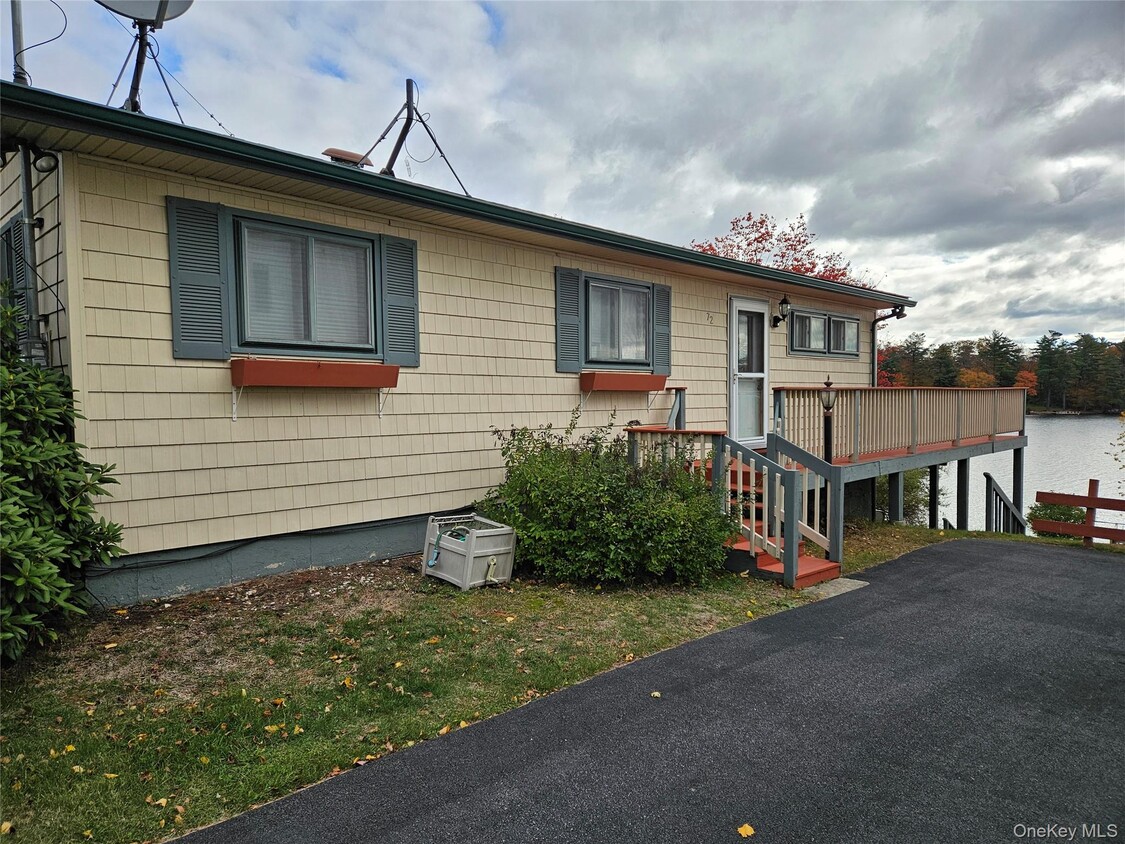 Foto principal - 72 Crescent Cir