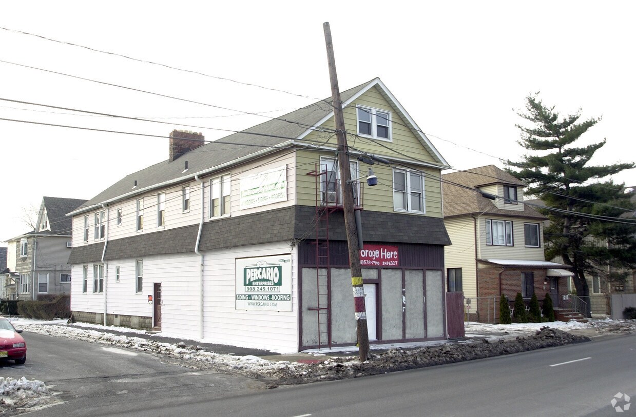 Primary Photo - 2126 E Edgar Rd