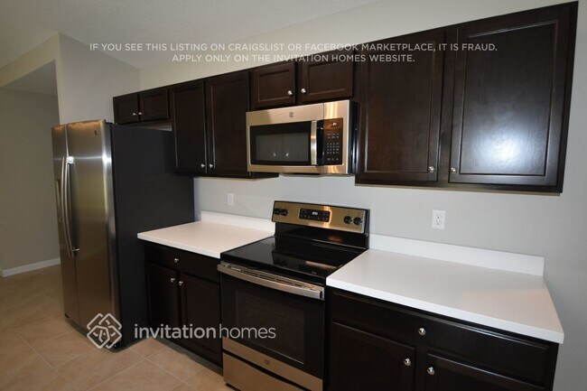 Foto del edificio - 2078 SW Savage Blvd