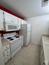 Building Photo - 3800 SW 20th Ave
