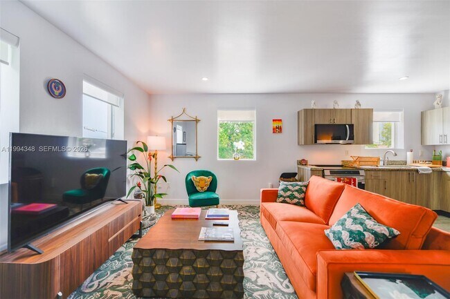 Foto del edificio - 165 NW 39th St