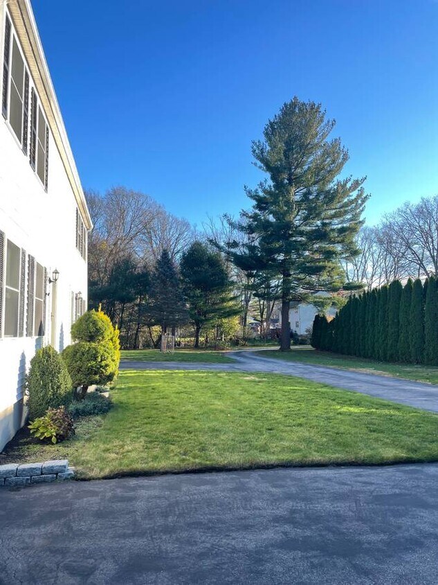 9 Henry St Unit 9 Henry St, Millbury, MA 01527 Apartments in Millbury