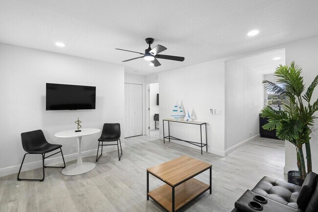 Foto del edificio - 1882 Lake St