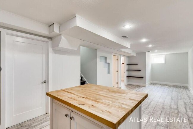 Foto del edificio - 7486 Turner Dr