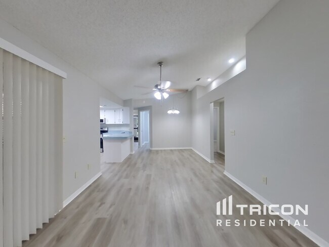 Building Photo - 7352 Cone Shell Dr