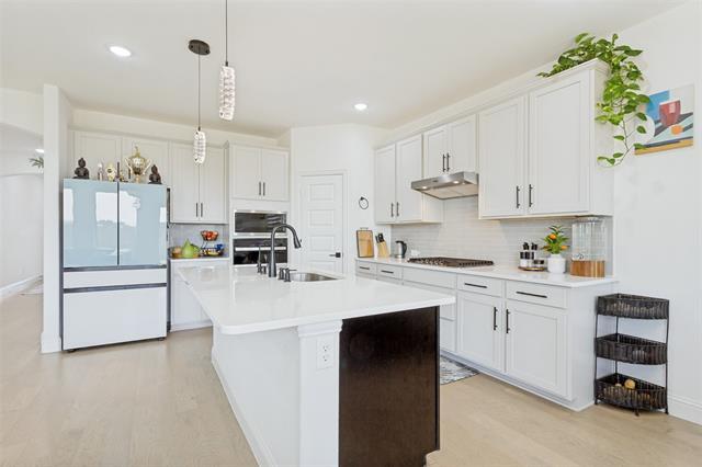 Foto del edificio - 465 Willowmore Dr