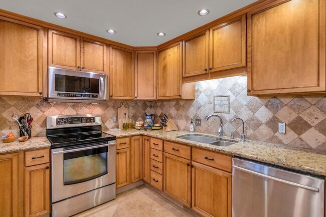 Foto del edificio - 15151 N Frank Lloyd Wright Blvd