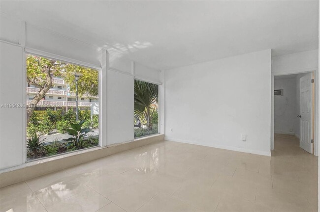 Foto del edificio - 1685 Jefferson Ave