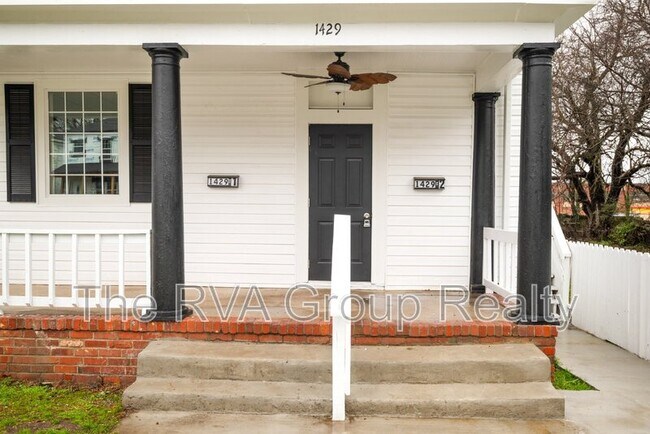 Foto del edificio - 1429 Oakdale Ave