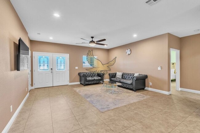 Foto del edificio - 4615 E St Louis Ave