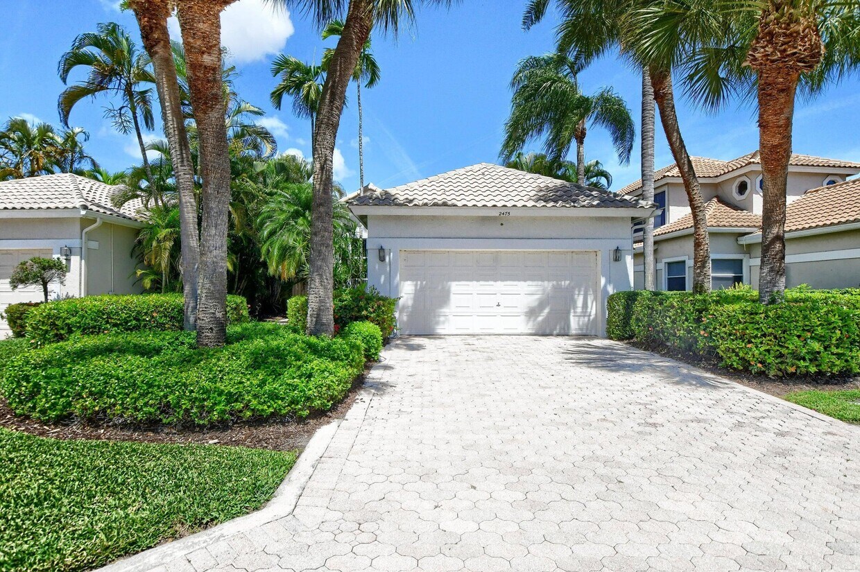 Foto principal - 2475 NW 66th Dr