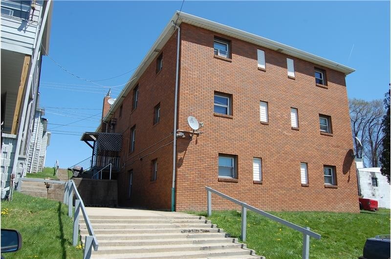 2518 Sunset Blvd Unit Apt 1, Steubenville, OH 43952 Apartment for Rent in Steubenville, OH