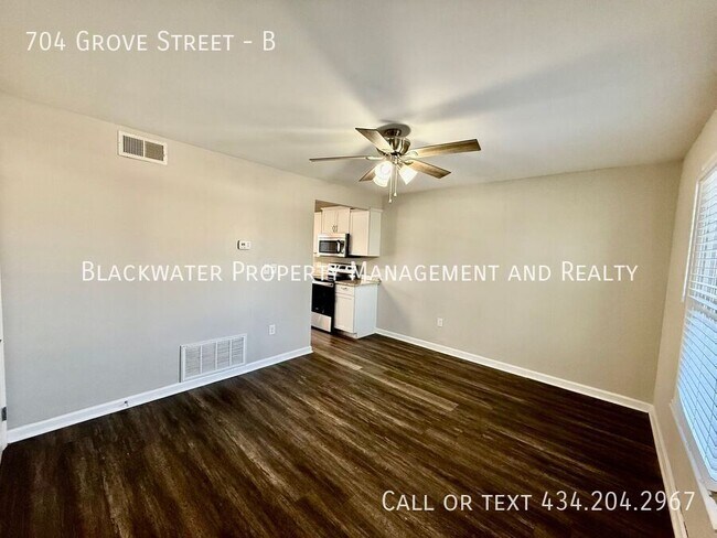 Foto del edificio - 704 Grove St