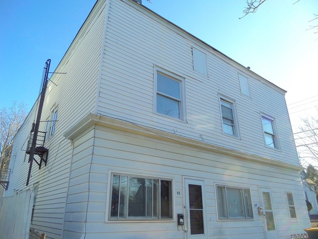 Building Photo - 99 Curtis St