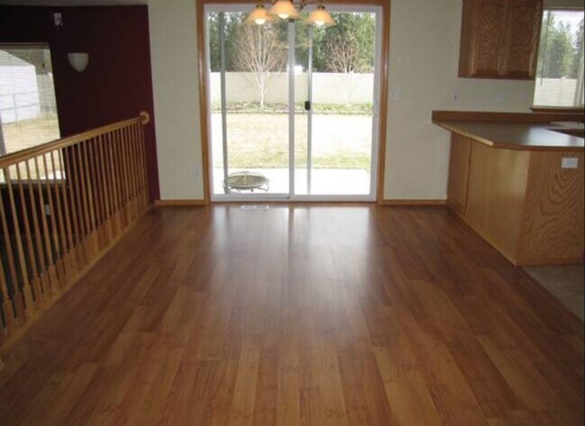 Building Photo - 3201 Thistle Creek Ln