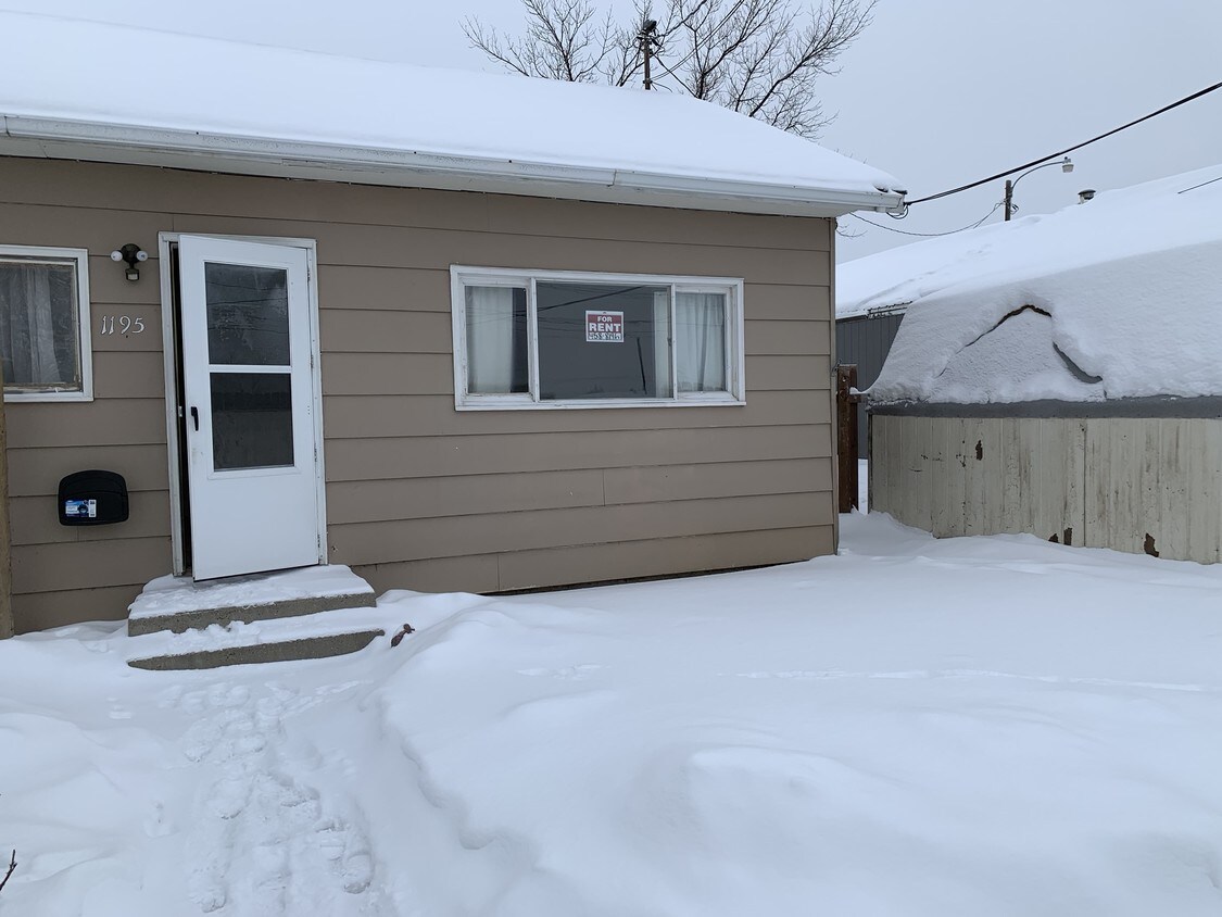 1195 E Clark St Unit 1195, East Helena, MT 59635 Room for Rent in